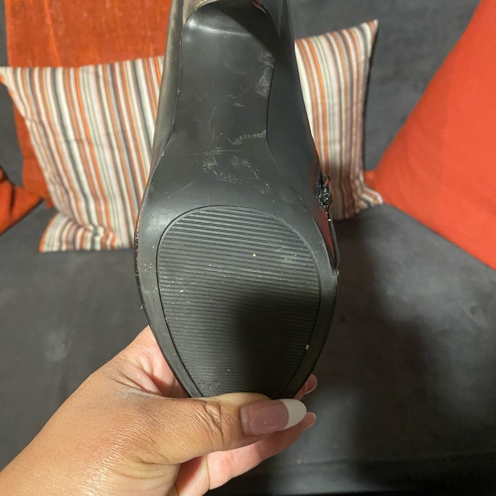 Report Heels - Picture 4 of 4